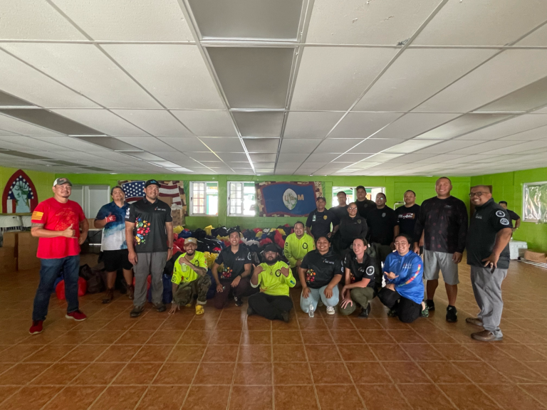 Food distribution volunteers
