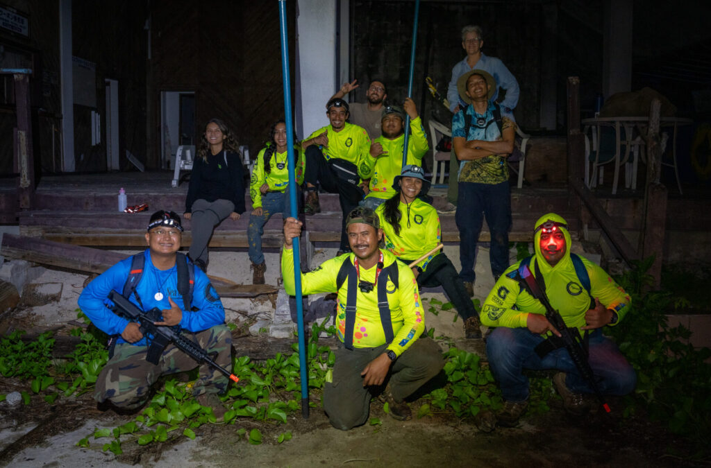 The G3CC takes a group photo with Friends of Island Dåno in Malesso'.