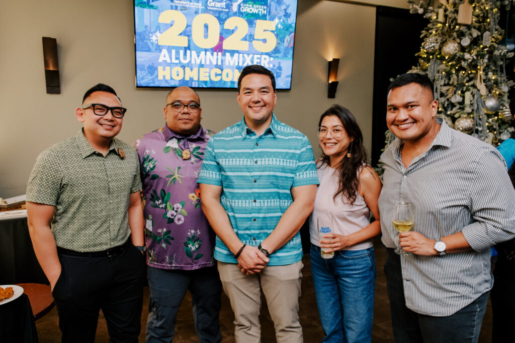 CIS-SG_20251216_2025AlumniMixer-118